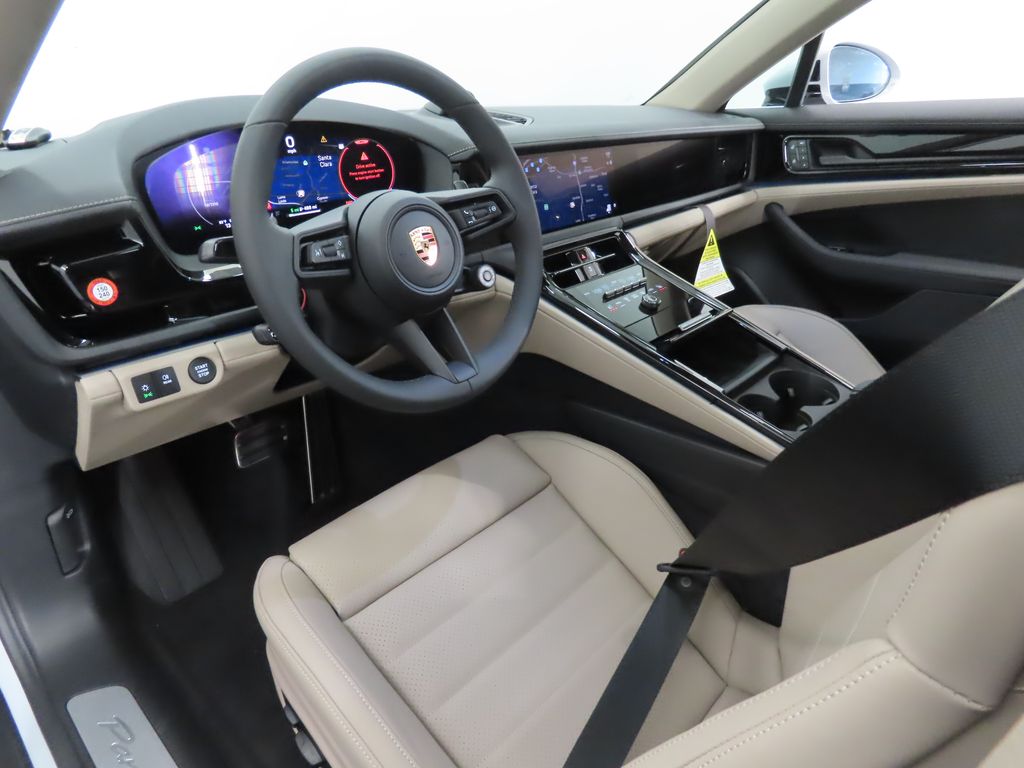 Thumbnail: 2026 Porsche Panamera - 4
