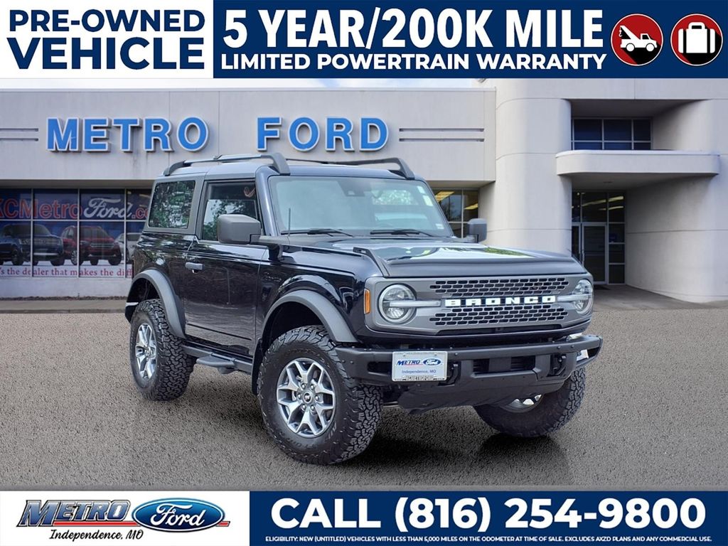 Antimatter Blue Metallic 2021 Ford Bronco SUV / Crossover Four-Wheel Drive 7-Speed Manual