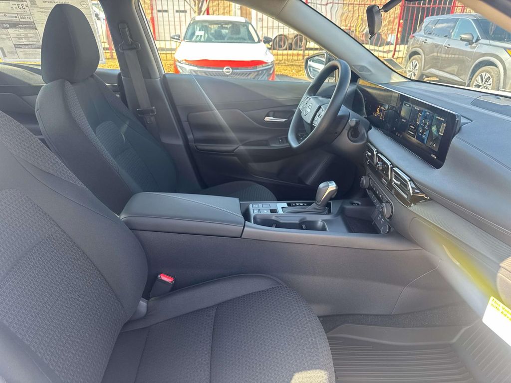 2026 Nissan Sentra - Image 21