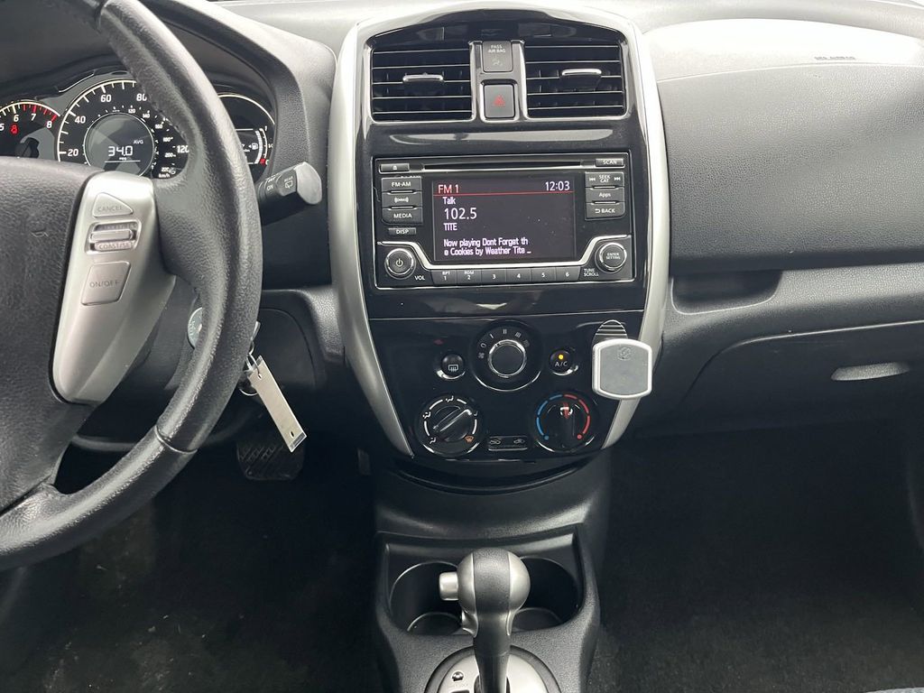 2016 Nissan Versa Note SV 15