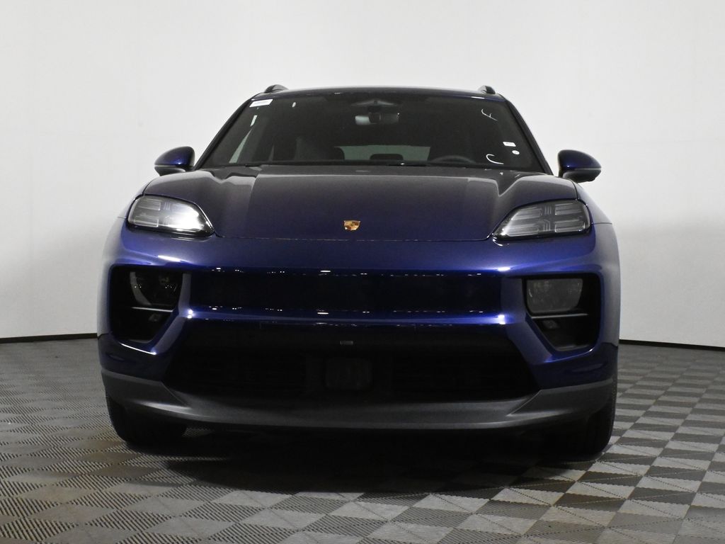 Thumbnail: 2025 Porsche Macan - 10