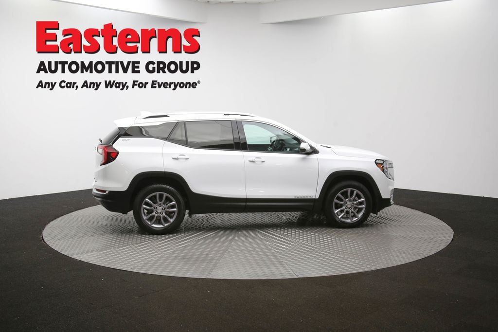 Used 2023 White GMC SLT image 45