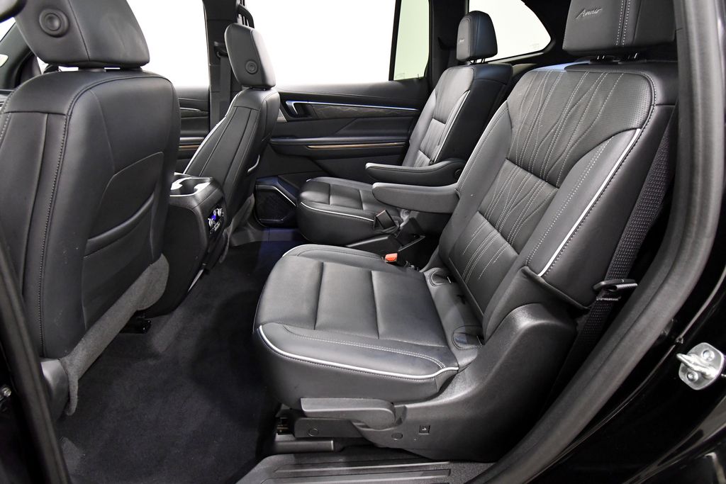 Used 2025 Buick Enclave SUV