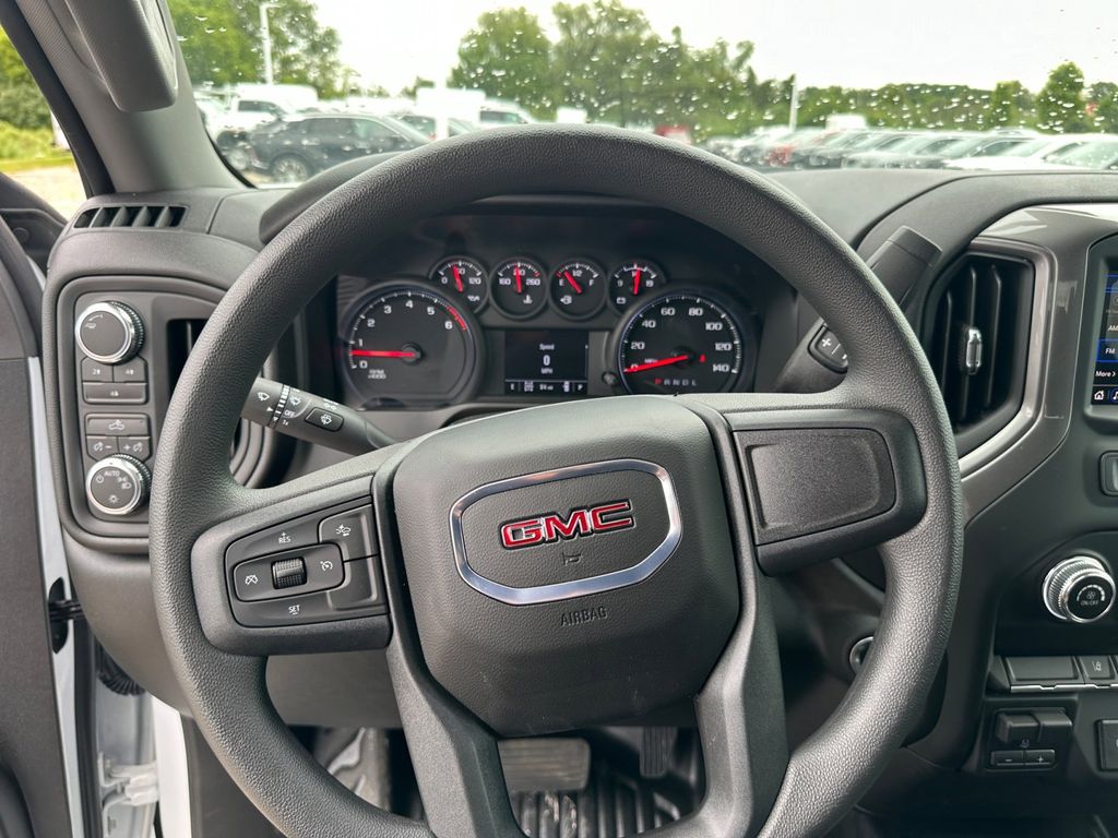 2024 GMC Sierra 2500HD Pro 29