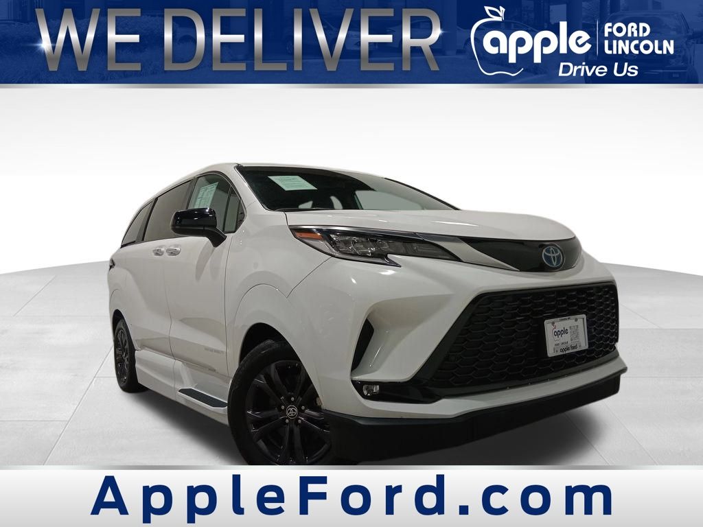 2024 Toyota Sienna XSE