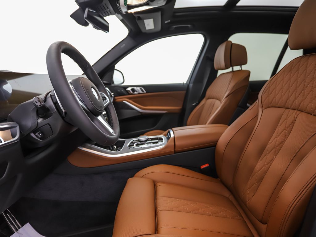 Thumbnail: 2026 BMW X5 - 11