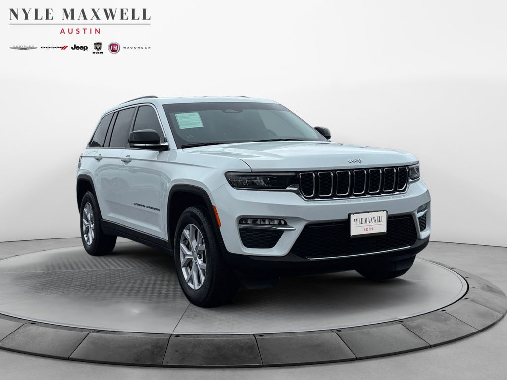 Used Car 2022 Jeep Grand Cherokee  Limited For Sale Under $30,000 In Austin, Texas