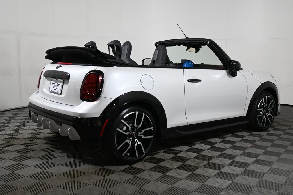 Thumbnail: 2026 MINI Cooper - 14