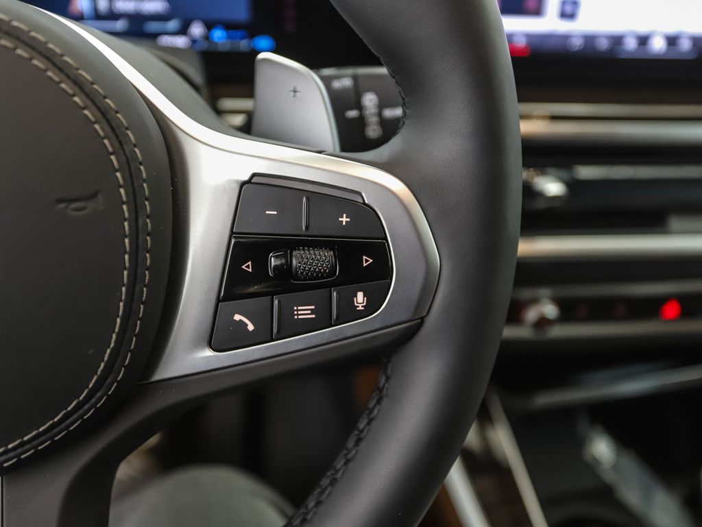 Thumbnail: 2026 BMW X5 - 13