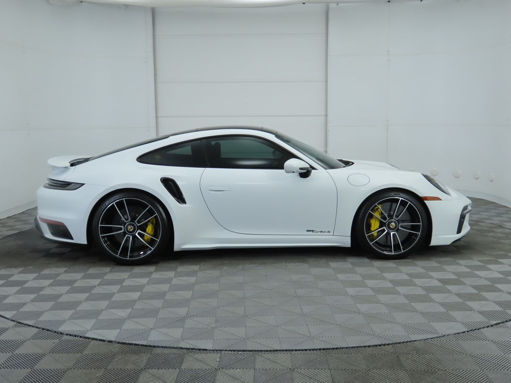 2022 Porsche 911 Turbo 4