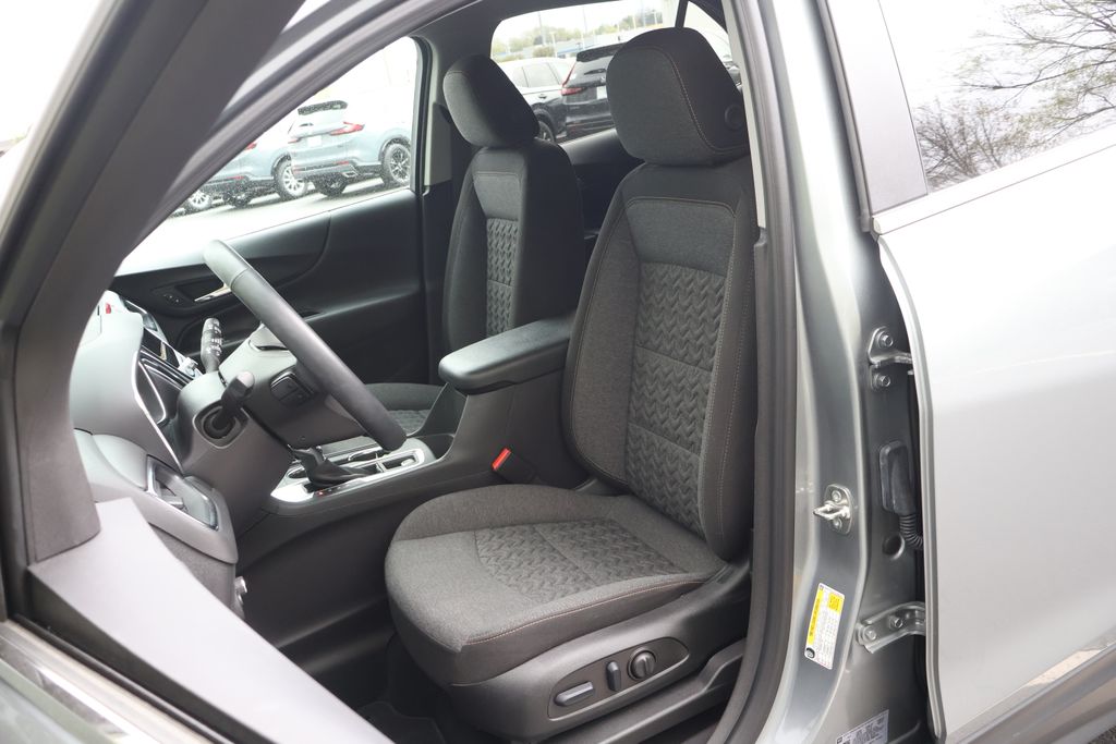 Thumbnail: 2024 Chevrolet Equinox - 31