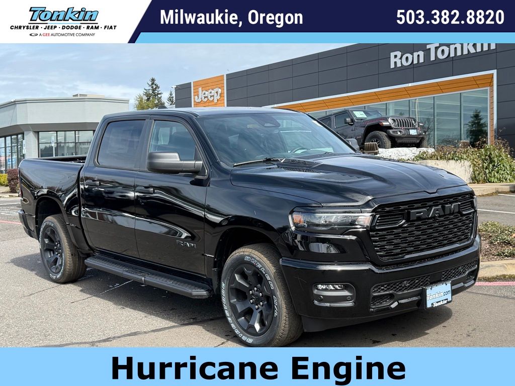 Diamond Black Crystal Pearlcoat 2026 RAM 1500 Express Crew Cab 4WD Pickup Truck Four-Wheel Drive 8-Speed Automatic