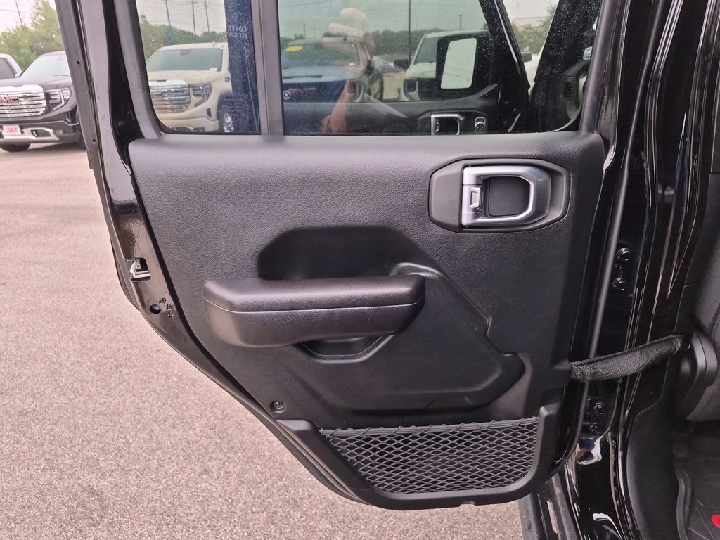 Used Car 2018 Jeep Wrangler  Unlimited Sport S For Sale Under $30,000 In Austin, Texas