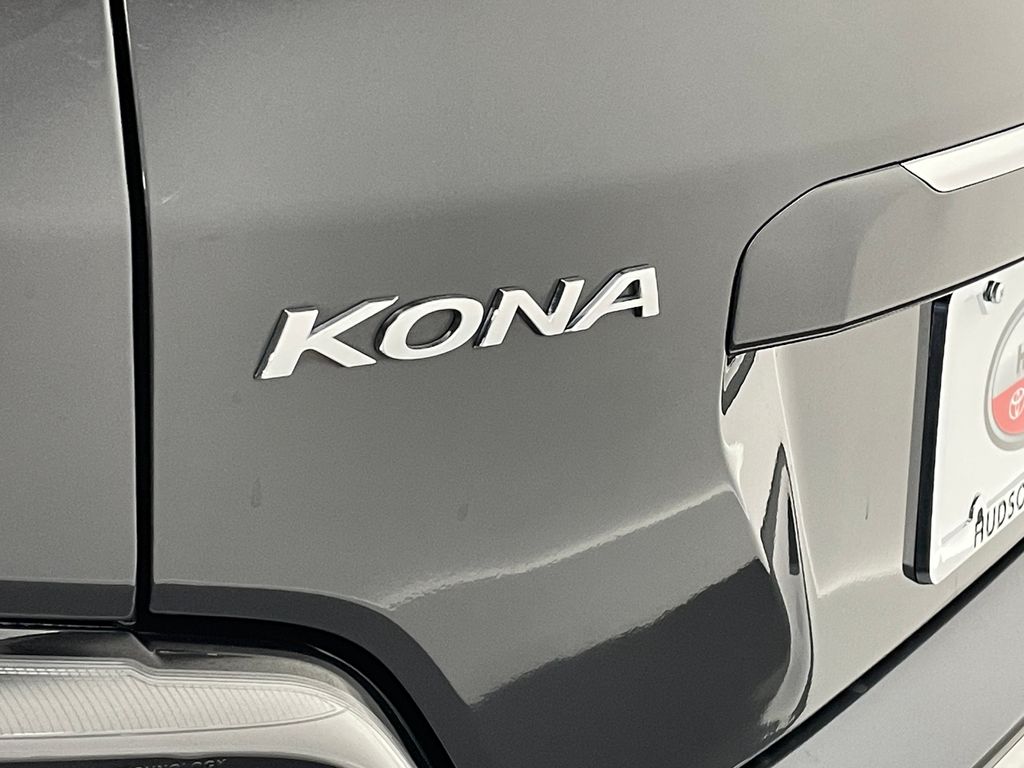 Thumbnail: 2023 Hyundai Kona - 10