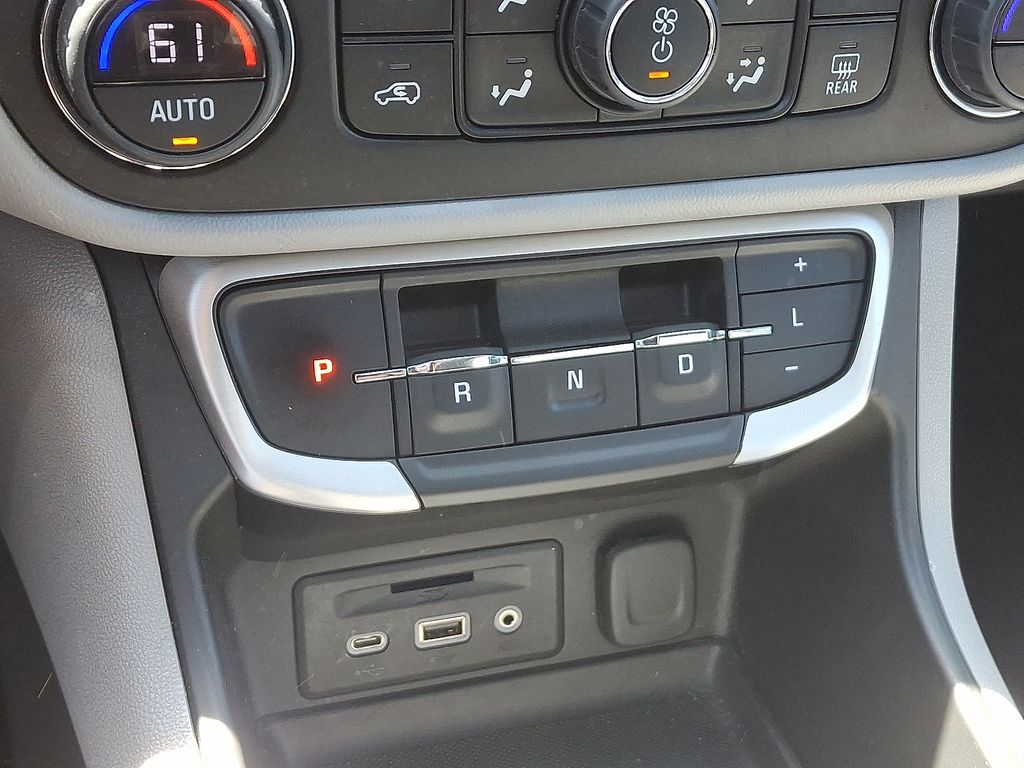 2022 GMC Terrain SLT 16