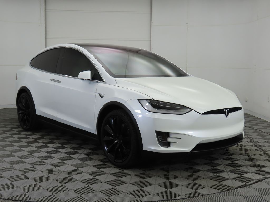 Thumbnail: 2020 Tesla Model X - 3