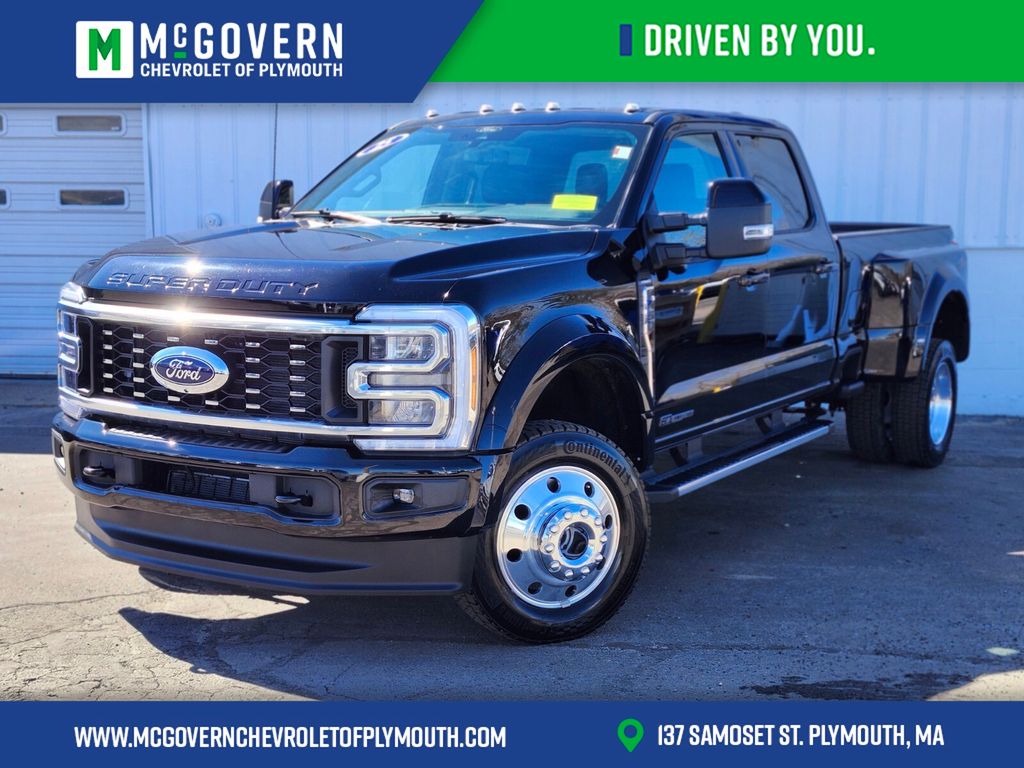 2025 Ford F-450 Super Duty Lariat Crew Cab LB DRW 4WD