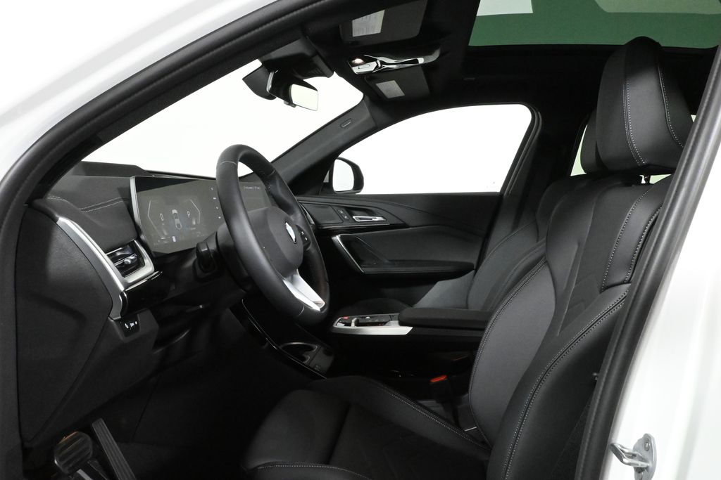 2025 BMW X2 xDrive28i 3