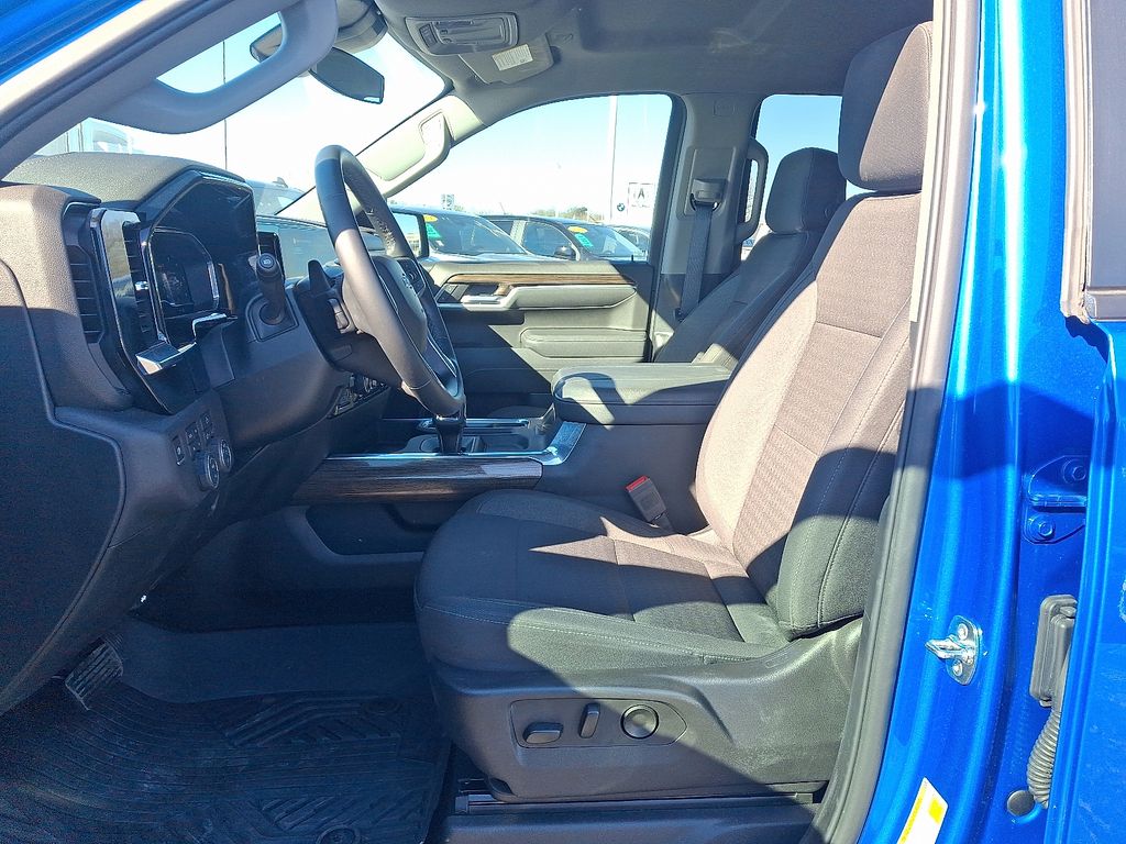 Thumbnail: 2025 Chevrolet Silverado 1500 - 14