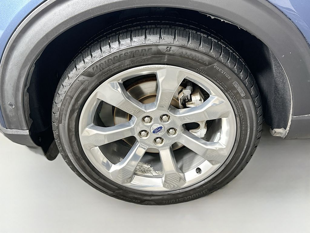 Thumbnail: 2020 Ford Explorer - 31