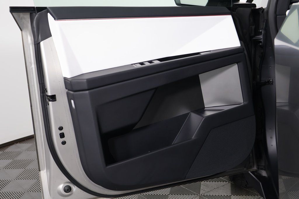 Thumbnail: 2024 Tesla Cybertruck - 12