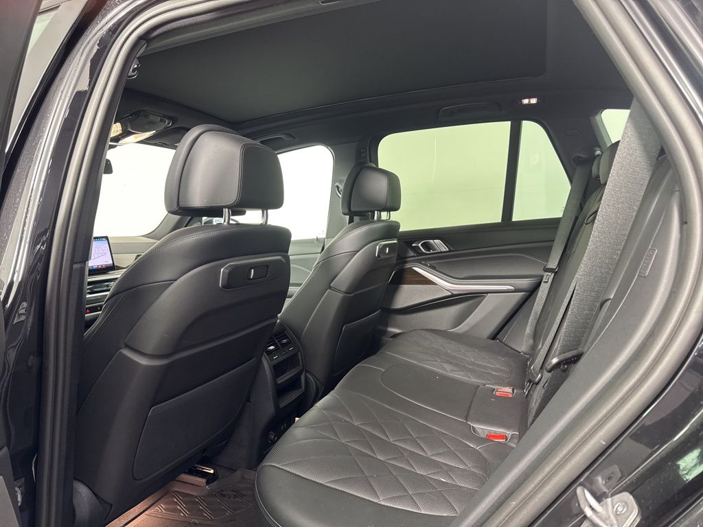 Thumbnail: 2024 BMW X5 - 10