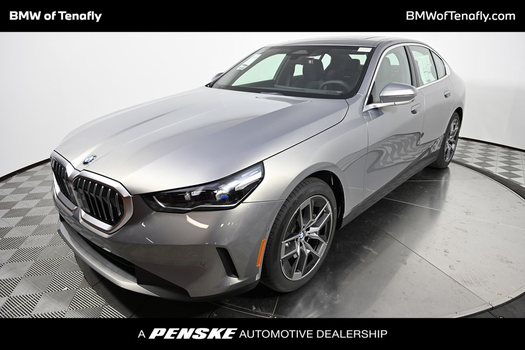 Thumbnail: 2026 BMW 5 Series - 1