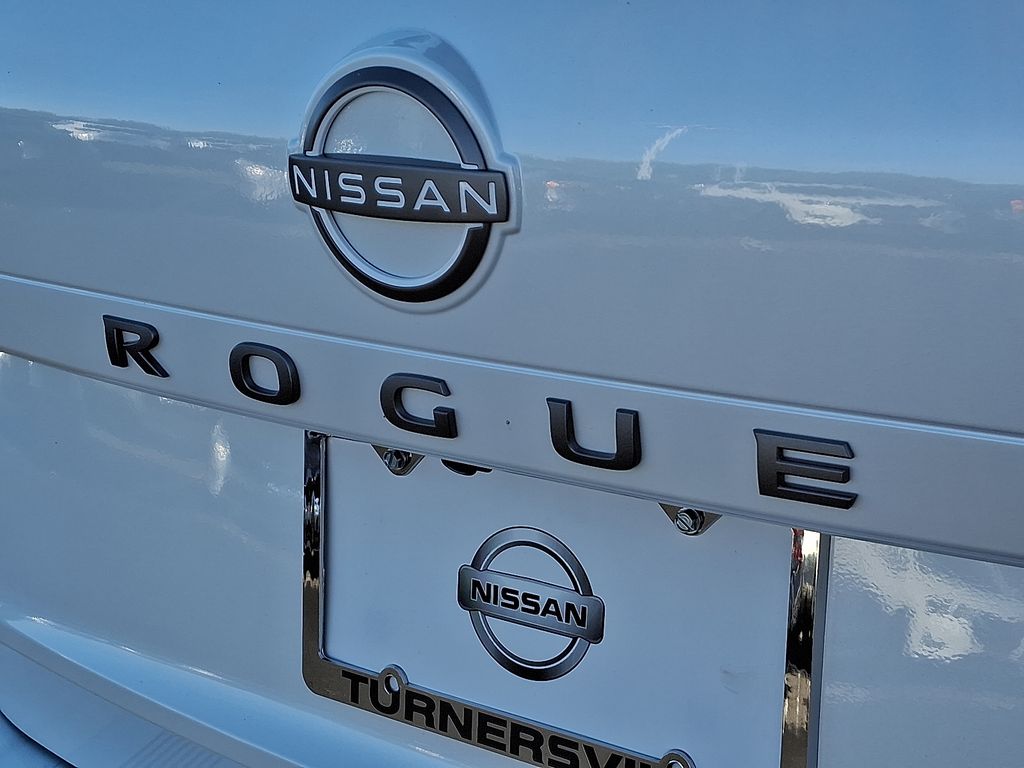 Thumbnail: 2026 Nissan Rogue - 11