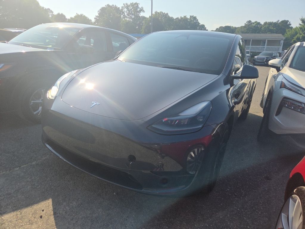 2023 Tesla Model Y Long Range Dual Motor All-Wheel Drive's photo