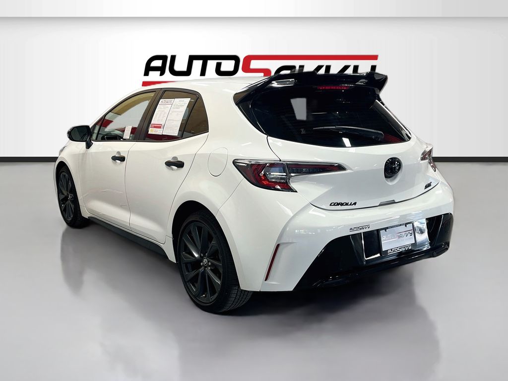 Used 2022 White Toyota SE Nightshade Edition image 5