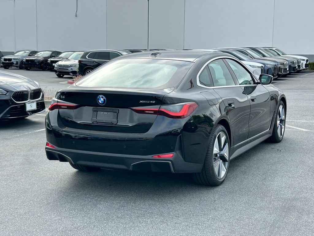Thumbnail: 2025 BMW i4 - 5