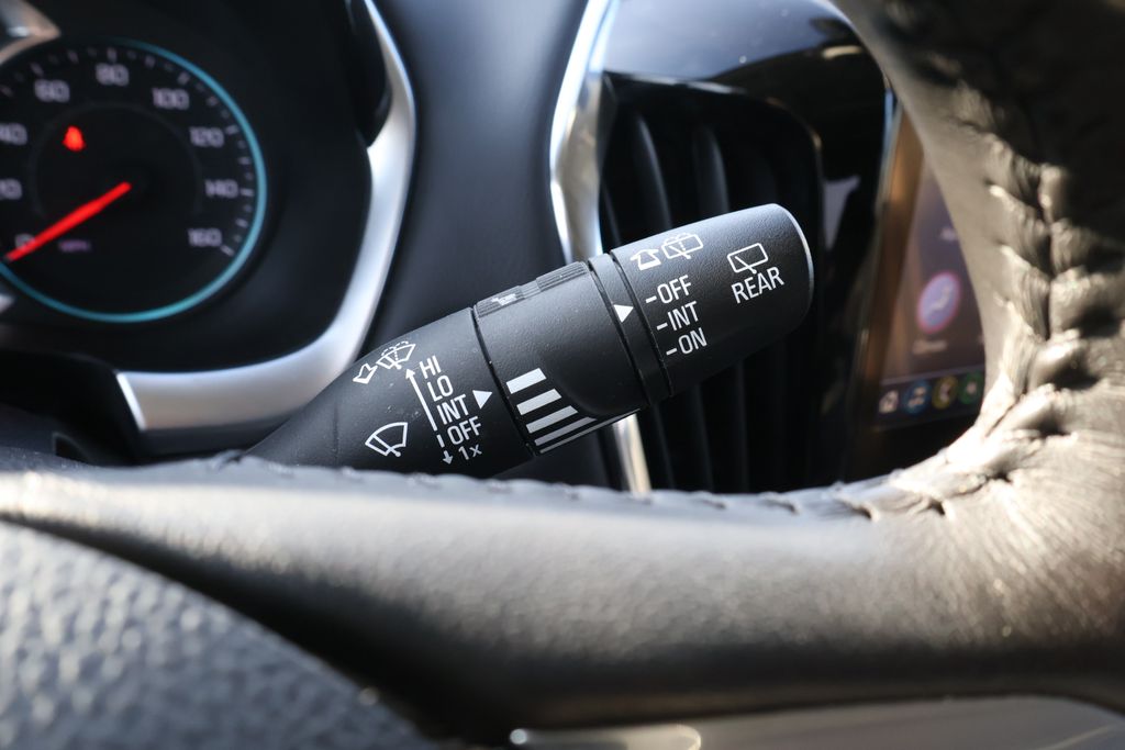 Thumbnail: 2020 Chevrolet Traverse - 23