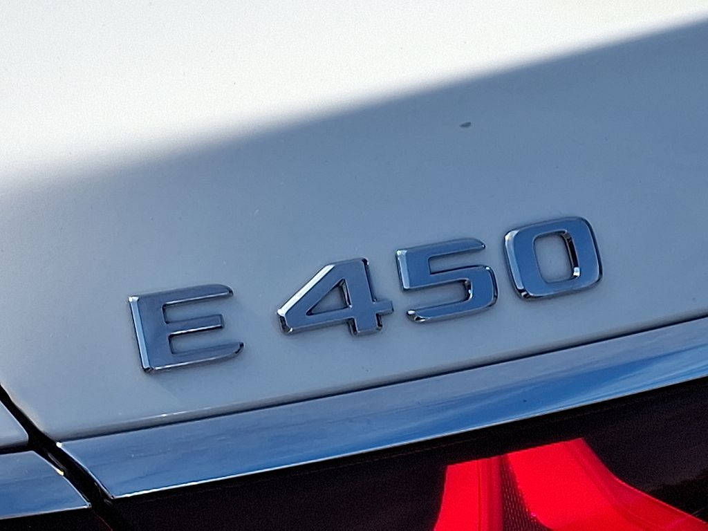 Thumbnail: 2025 Mercedes-Benz E-Class - 28