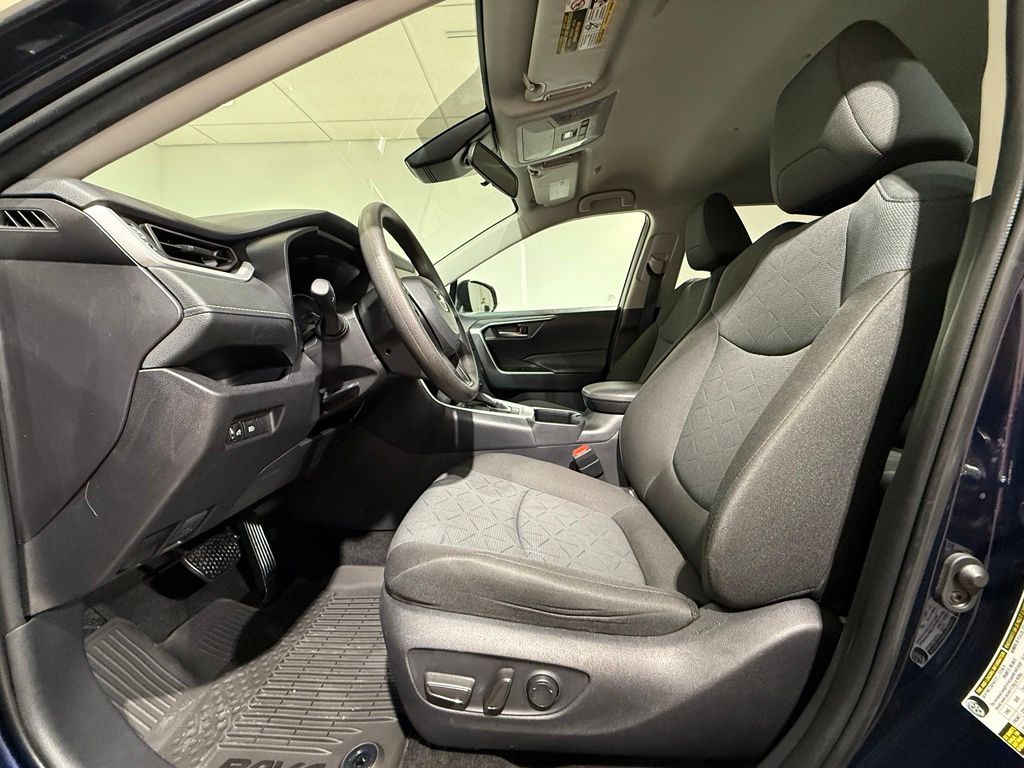 Thumbnail: 2025 Toyota RAV4 - 13