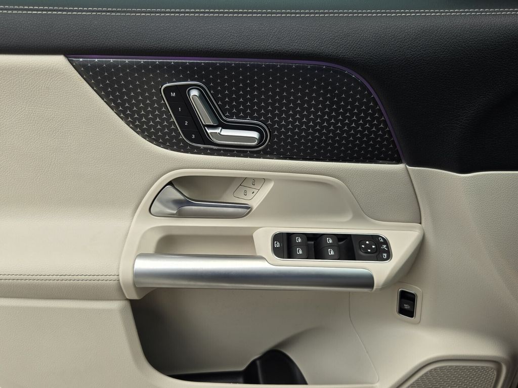 2025 Mercedes-Benz A-Class - $30,478
