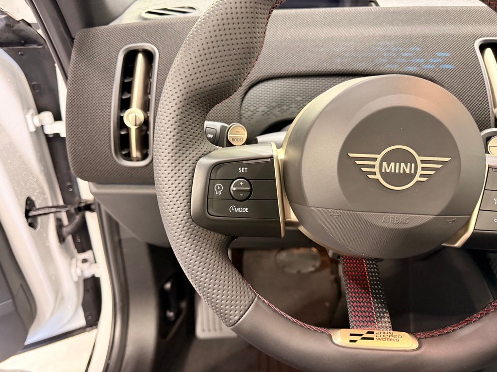 Thumbnail: 2027 MINI Cooper Countryman - 13