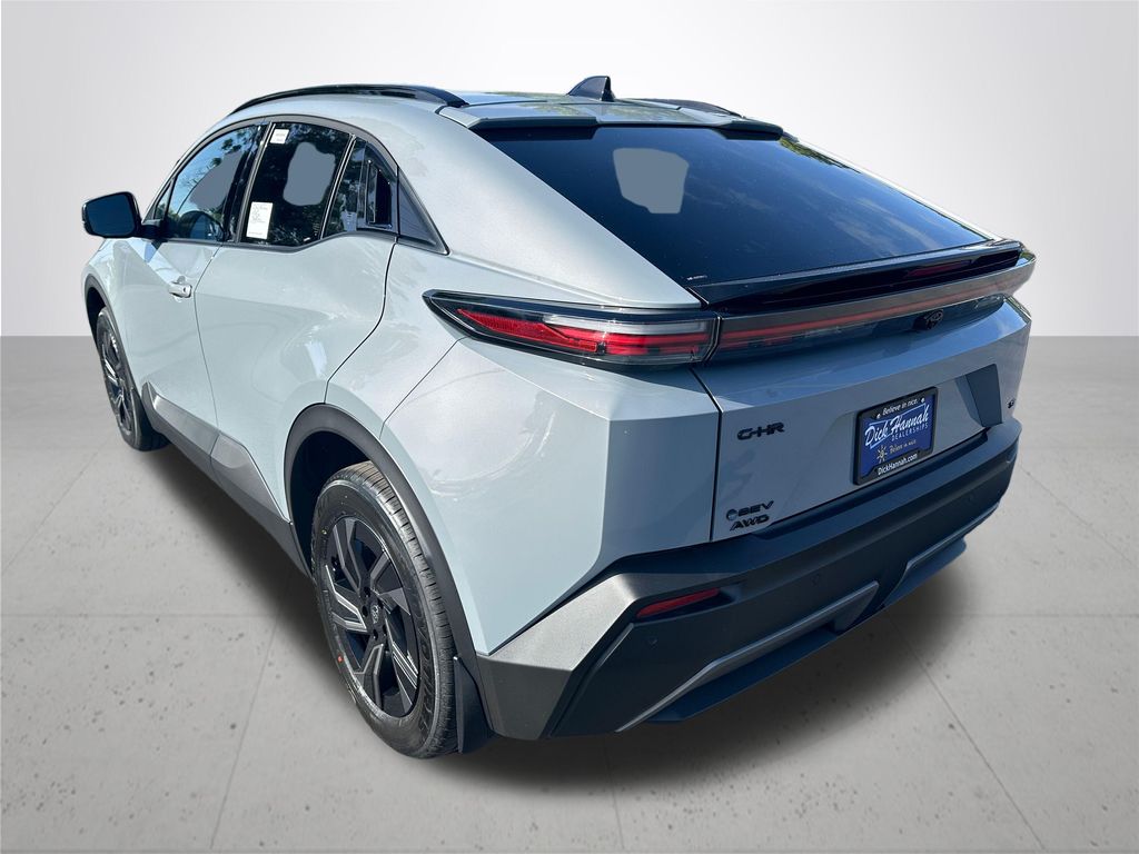 2026 Toyota C-HR SE