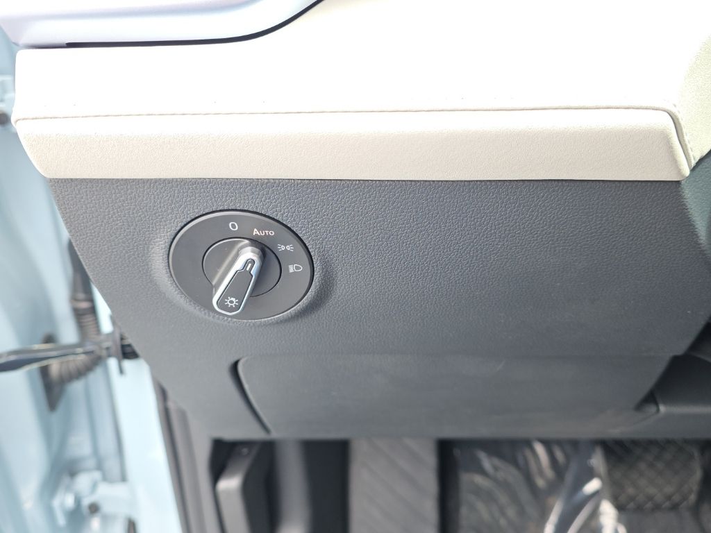 2026 Volkswagen Taos 1.5T SE Gray at Sutliff Volkswagen