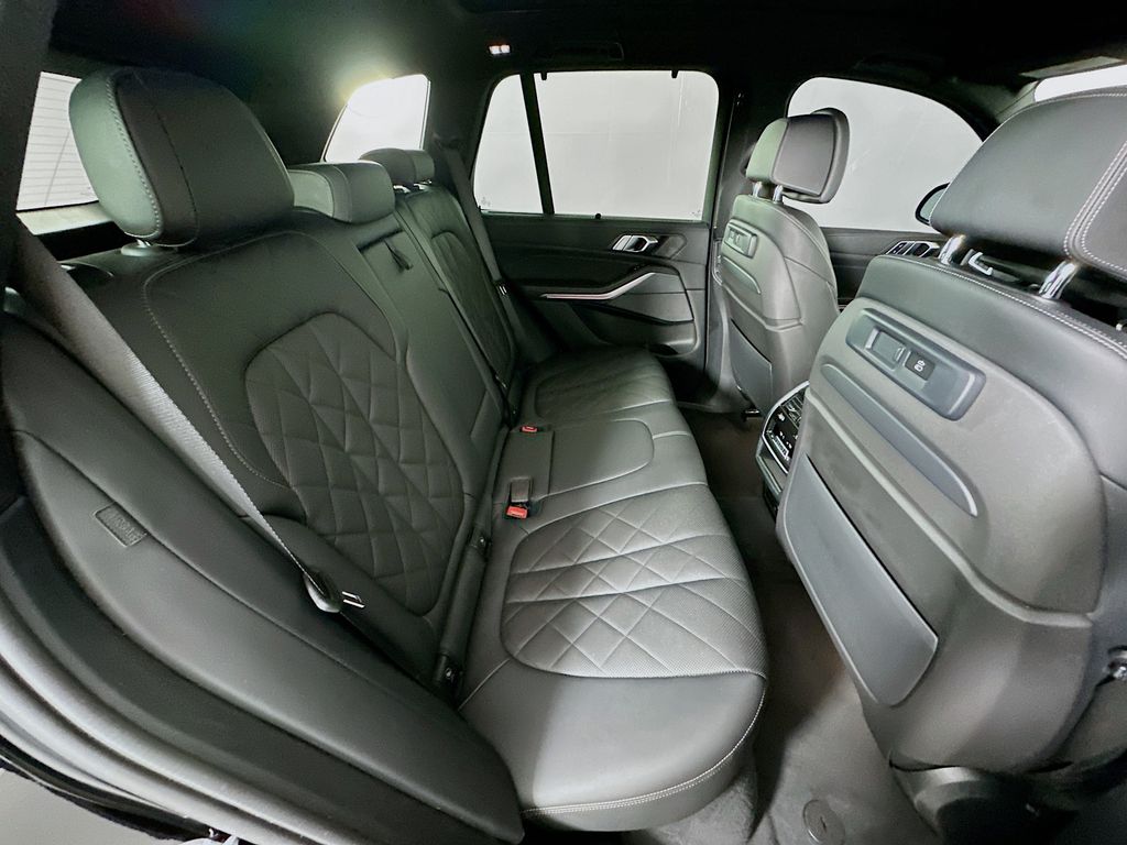 Thumbnail: 2023 BMW X5 - 28