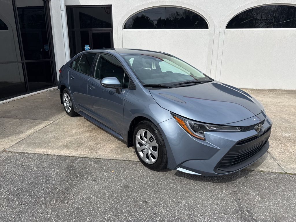 2026 Toyota Corolla LE FWD