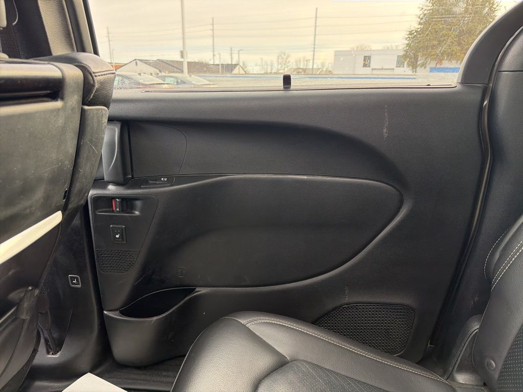 Thumbnail: 2018 Chrysler Pacifica - 26