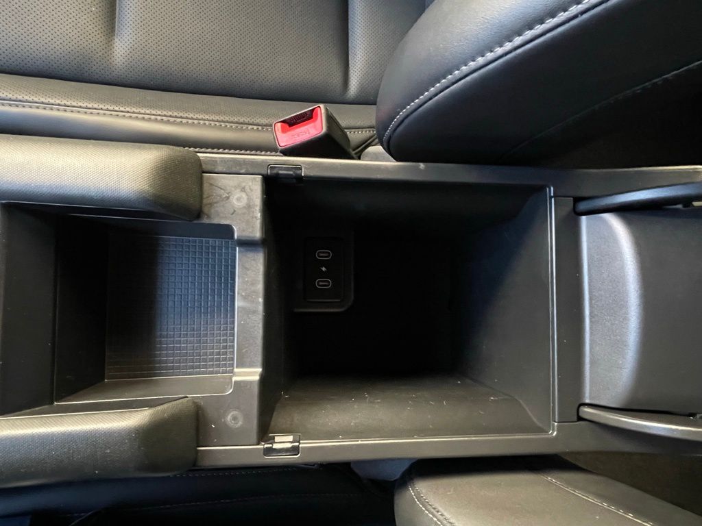 Thumbnail: 2023 Hyundai Ioniq 6 - 21