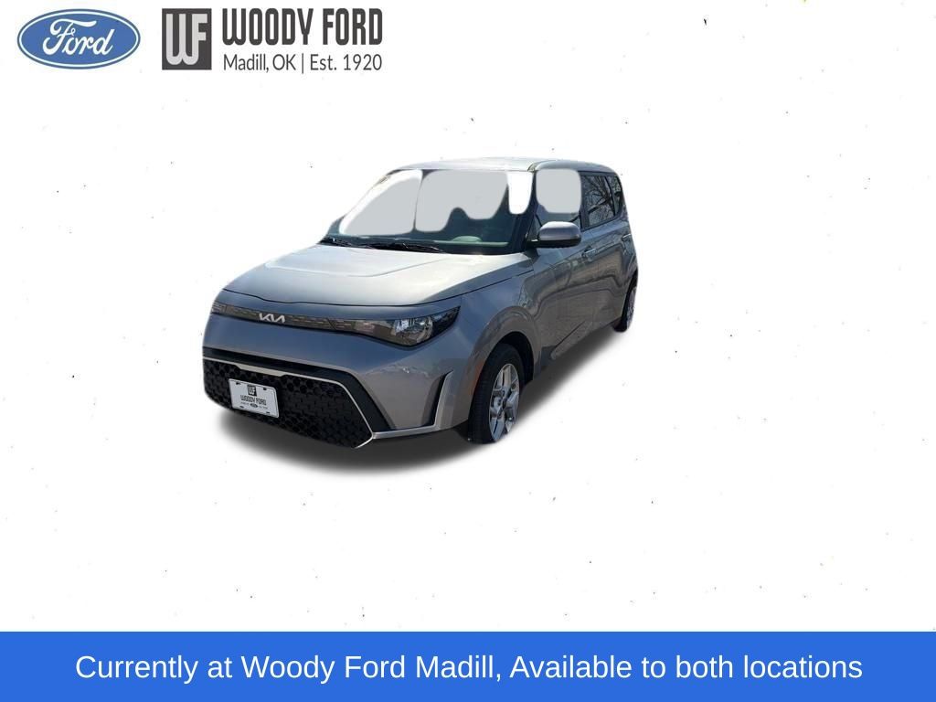 Gray 2025 Kia Soul LX FWD SUV / Crossover Front-Wheel Drive Continuously Variable Transmission