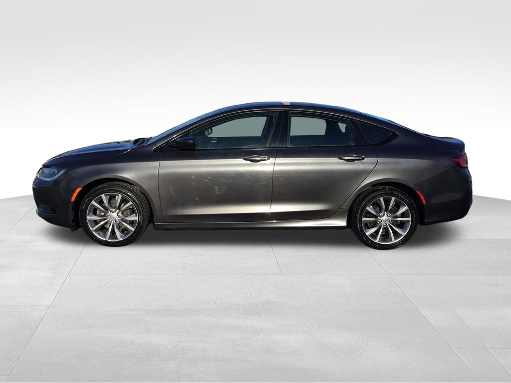 Thumbnail: 2015 Chrysler 200 - 2