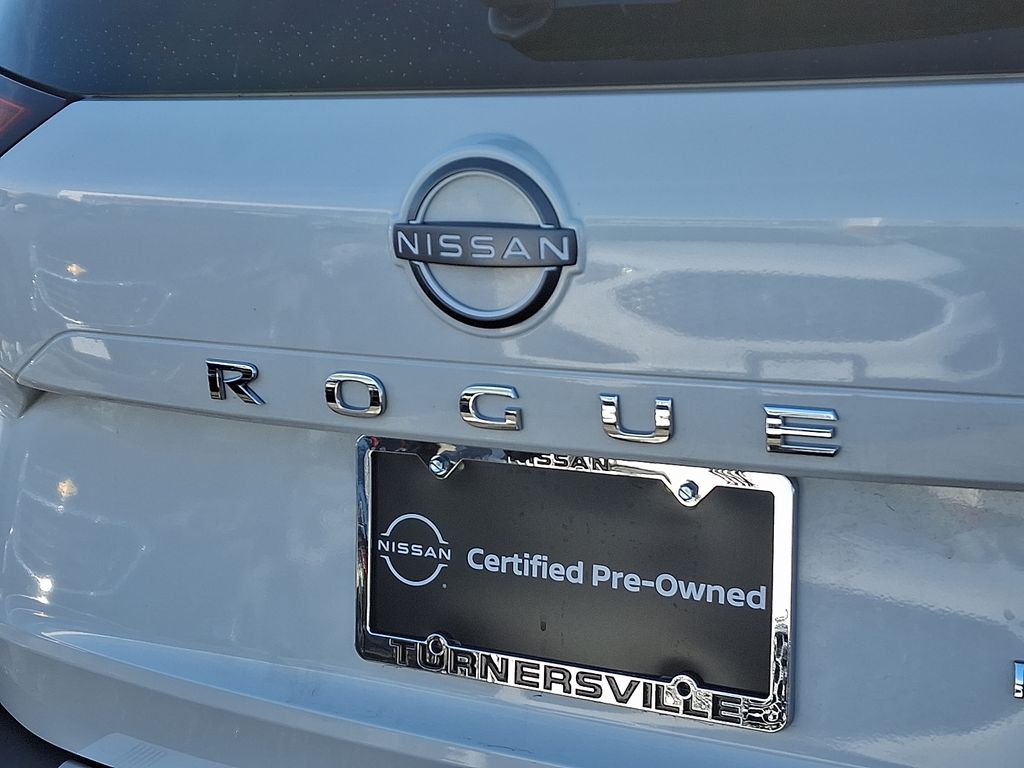 Thumbnail: 2023 Nissan Rogue - 32