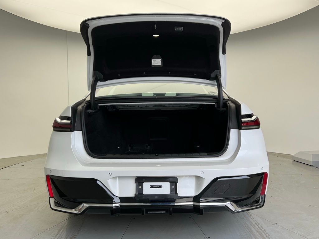 Thumbnail: 2024 BMW 7 Series - 5