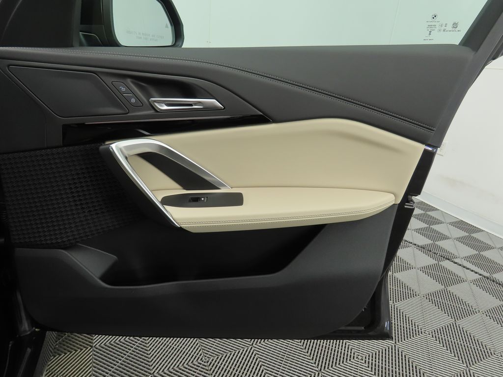 Thumbnail: 2025 BMW X1 - 25