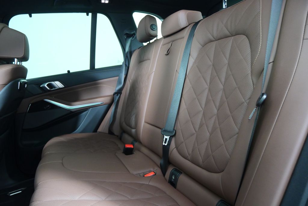 2024 BMW X5 xDrive40i 16
