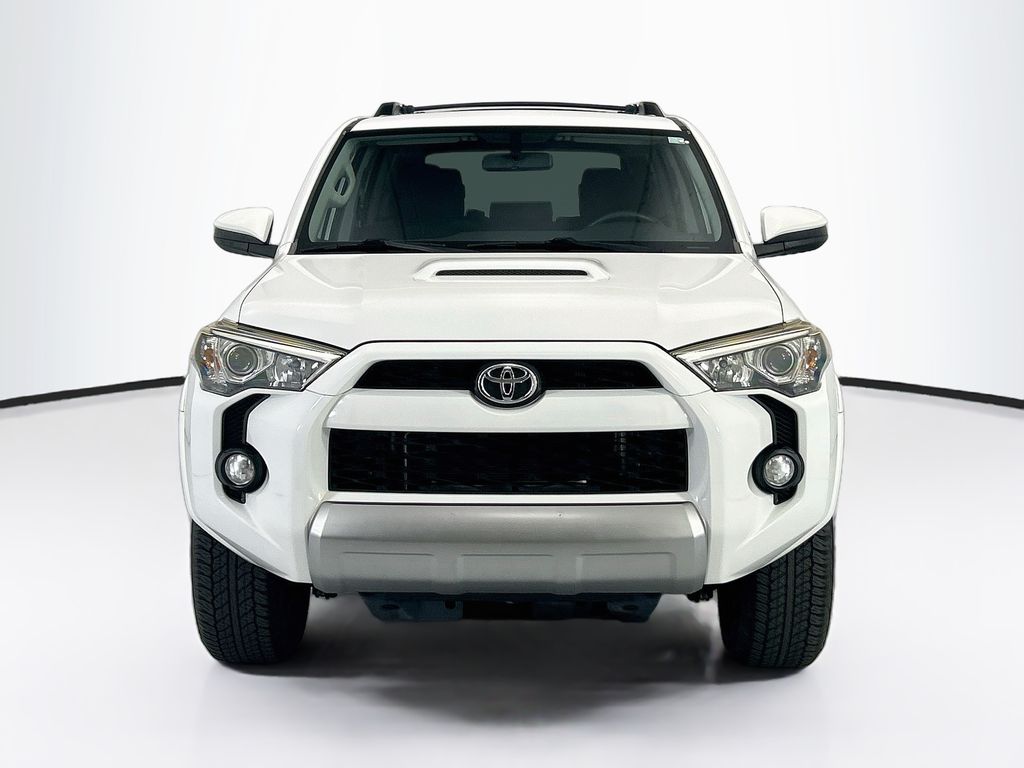 Thumbnail: 2018 Toyota 4Runner - 10