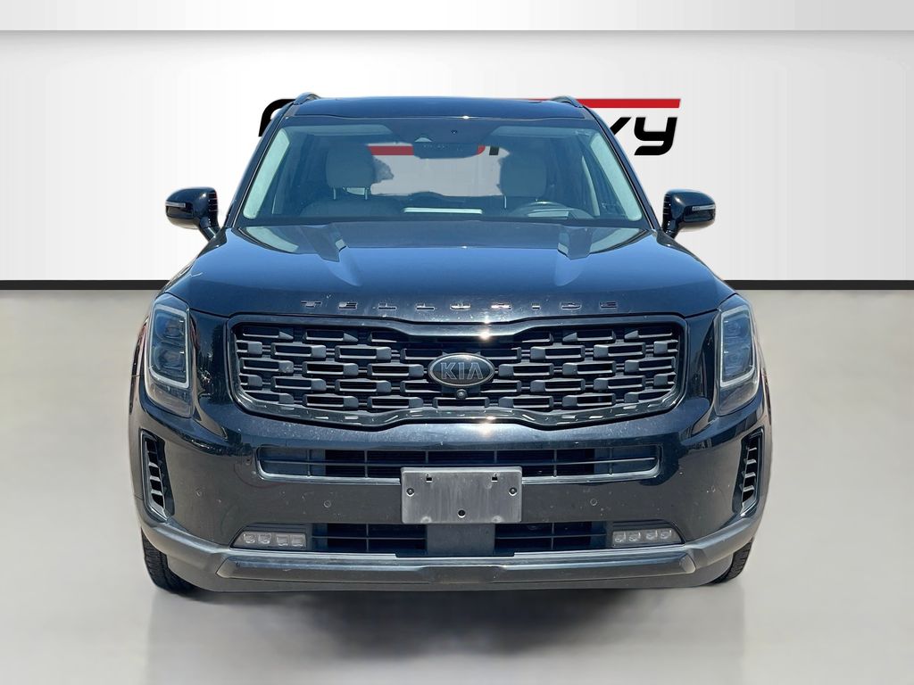 Used 2021 Black Kia SX image 2